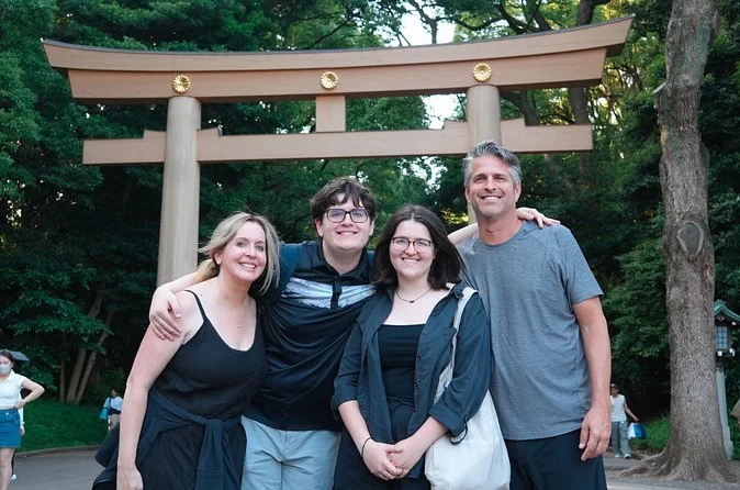 Tokyo Morning Tour: Meiji Shrine, Market & Senso-ji